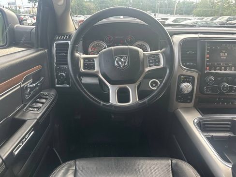 Used 2017 RAM 1500 Laramie w/ Convenience Group AWD/4WD image 19