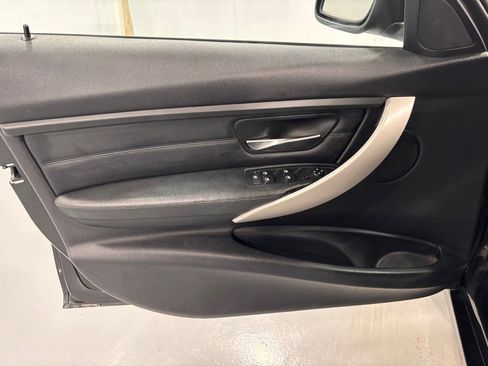 Used 2013 BMW 328i xDrive Sedan image 16