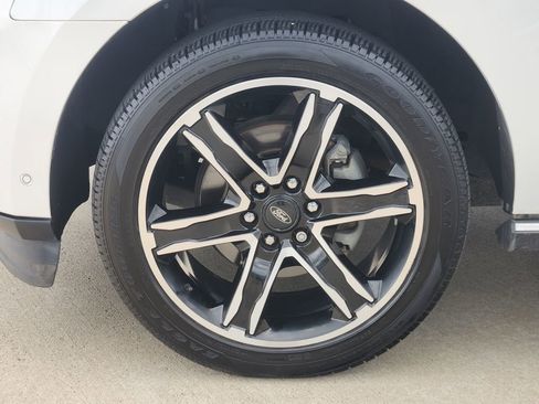 Used 2021 Ford Expedition Limited image 10