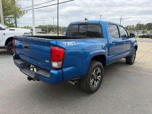 Used 2016 Toyota Tacoma TRD Sport w/ Towing Package image 8