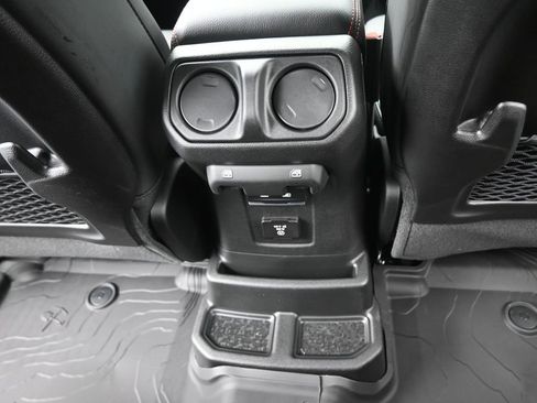 New 2026 Jeep Wrangler Unlimited Rubicon AWD/4WD image 29