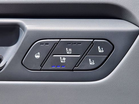 New 2026 Kia EV9 Wind AWD/4WD image 16