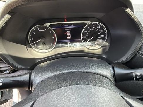 Used 2025 Nissan Sentra SV FWD image 19