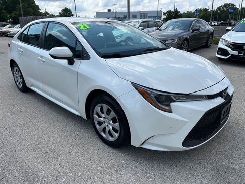 Used 2021 Toyota Corolla LE FWD image 7