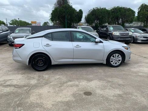Used 2022 Nissan Sentra S FWD image 8