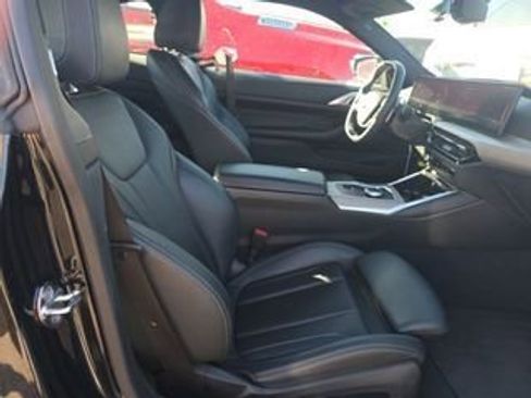 Used 2025 BMW 430i Coupe w/ Premium Package image 4
