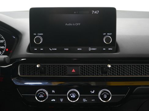 Used 2025 Honda Civic Sport image 17