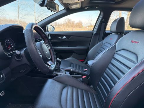 Used 2022 Kia Forte GT image 9