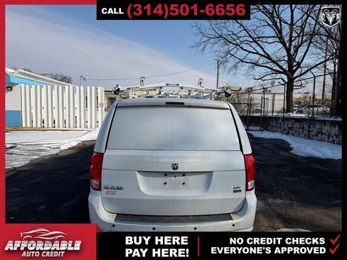 Used 2014 RAM C/V Tradesman FWD image 4