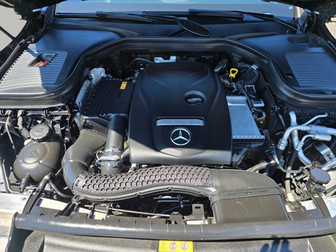 Used 2019 Mercedes-Benz GLC 300 4MATIC image 19