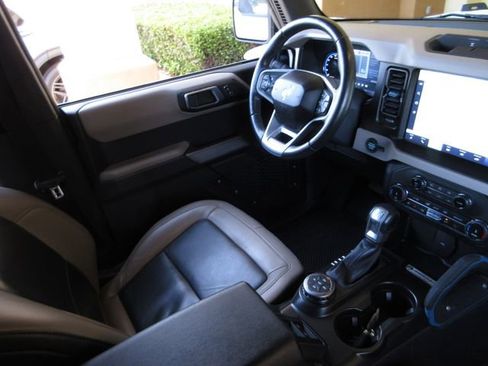 Certified 2022 Ford Bronco Wildtrak AWD/4WD image 21