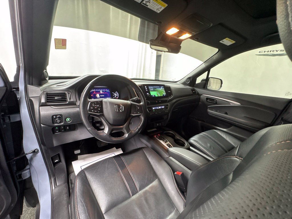 Used 2022 Honda Passport TrailSport image 30