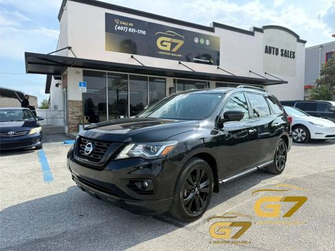 Used 2018 Nissan Pathfinder SL w/ Midnight Edition Package FWD image 1