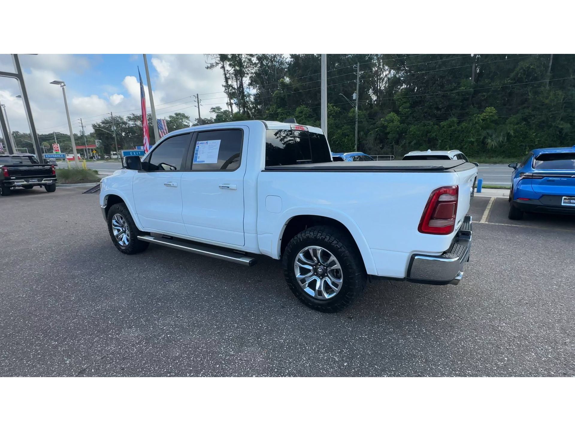 Used 2020 RAM 1500 Laramie AWD/4WD image 4