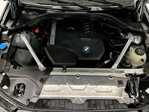Used 2024 BMW X4 xDrive30i w/ M Sport Package AWD/4WD image 37