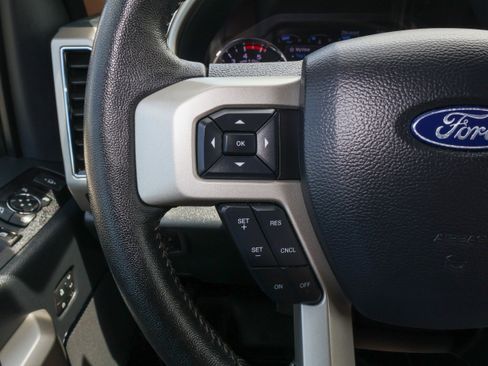 Used 2022 Ford F250 Lariat w/ Lariat Value Package AWD/4WD image 26