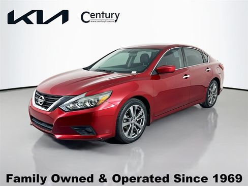 Used 2018 Nissan Altima 2.5 SR w/ SR Special Edition FWD image 1