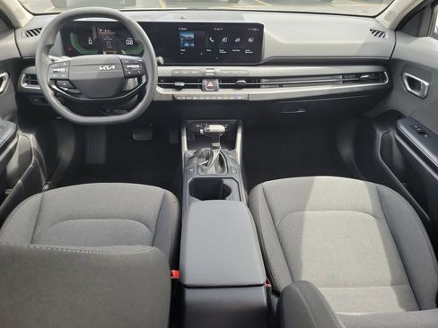 Used 2025 Kia K4 FWD image 11