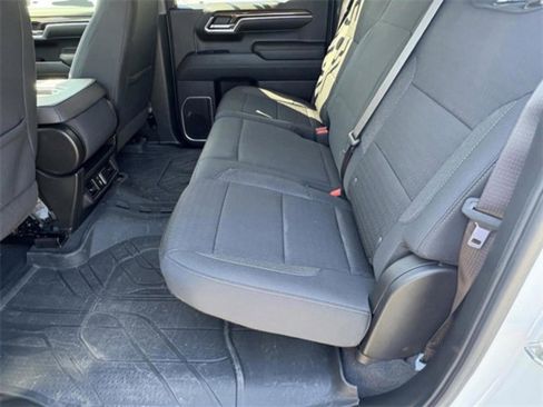 Used 2023 Chevrolet Silverado 1500 RST image 9