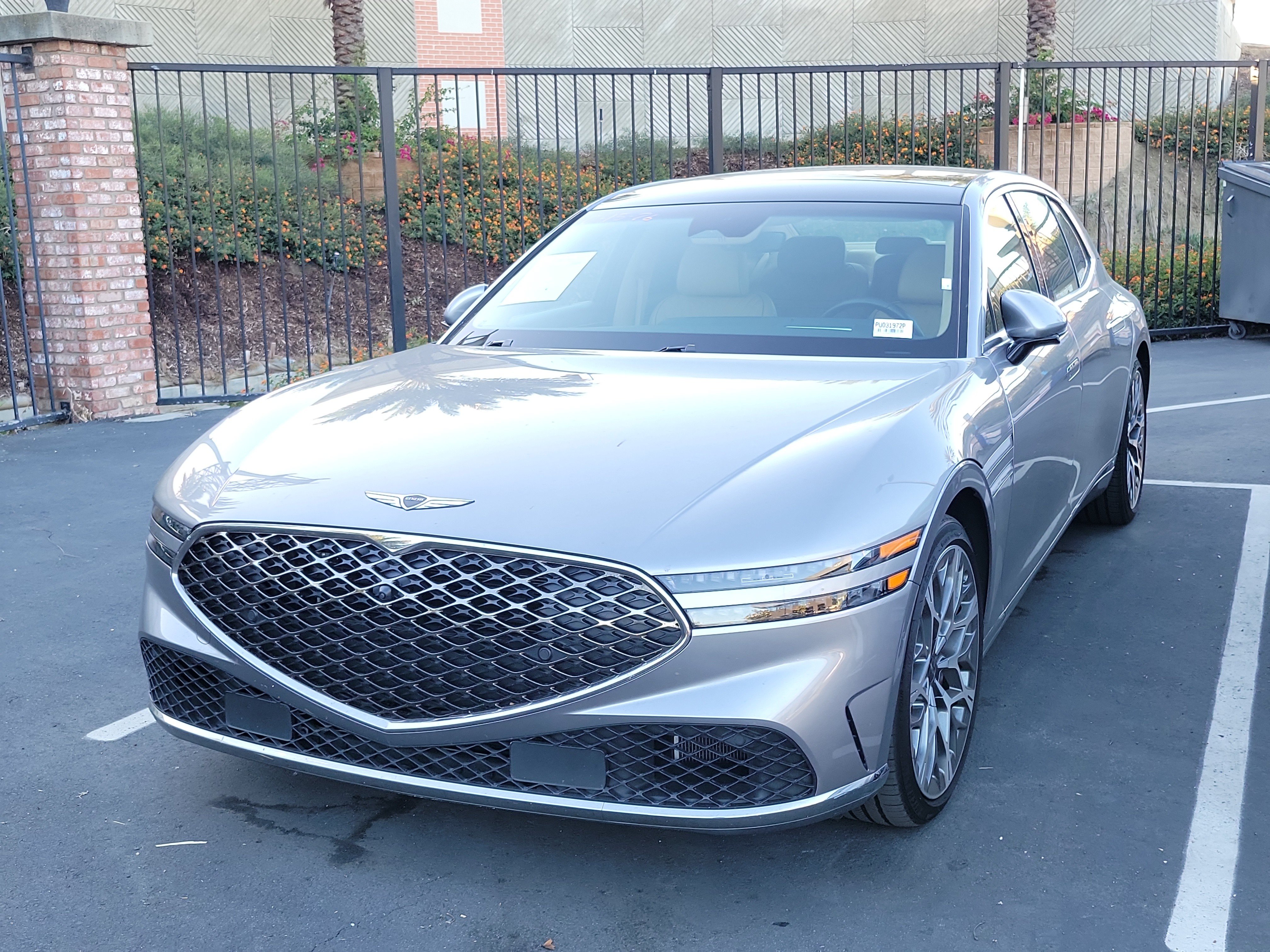 Used 2023 Genesis G90 3.5T AWD/4WD image 1