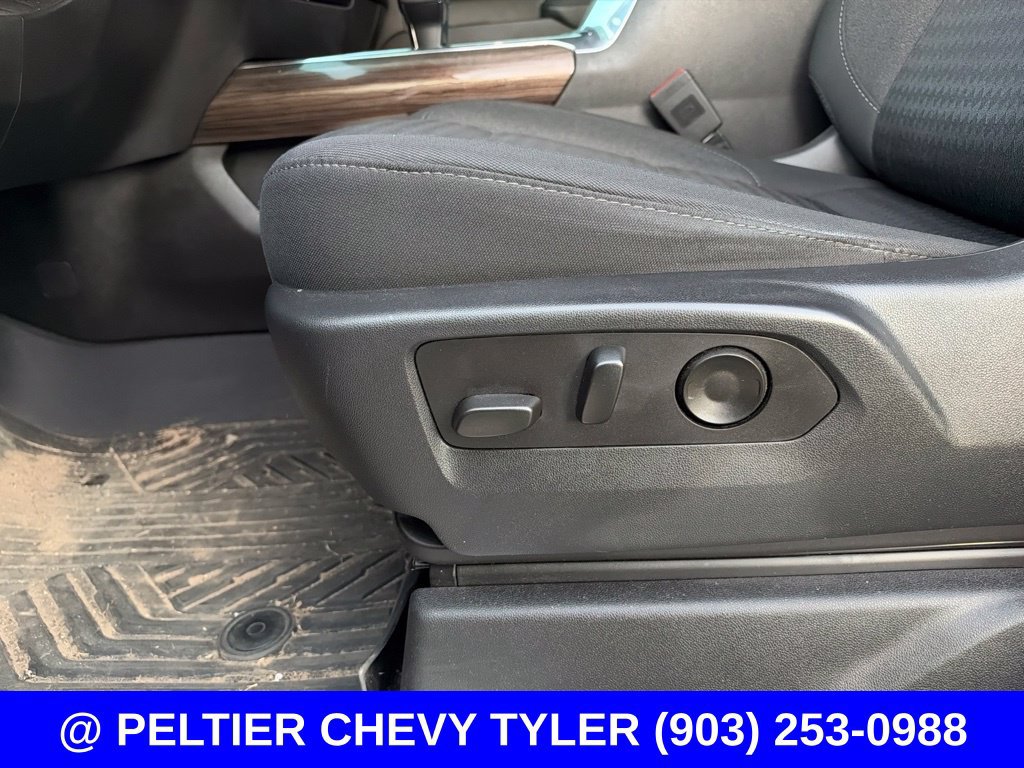 Used 2023 Chevrolet Silverado 1500 RST AWD/4WD image 15