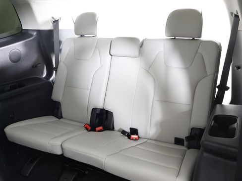 Certified 2025 Kia Telluride SX Prestige AWD/4WD image 47