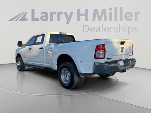 Used 2023 RAM 3500 Big Horn w/ Level 1 Equipment Group AWD/4WD image 3