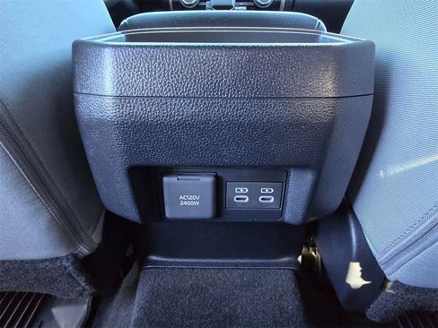 Used 2024 Toyota Tacoma TRD Sport image 10