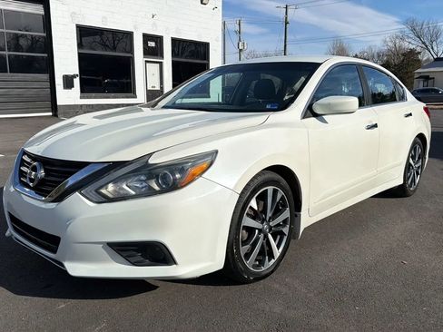 Used 2017 Nissan Altima 2.5 SR image 11