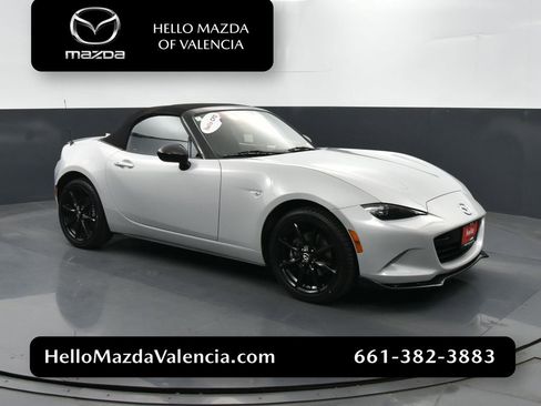 Used 2019 MAZDA MX-5 Miata Club image 1