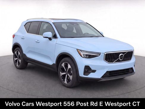 Certified 2024 Volvo XC40 B5 Plus w/ Protection Package Premier AWD/4WD image 1