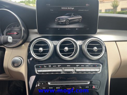 Used 2018 Mercedes-Benz C 300 4MATIC Cabriolet image 7