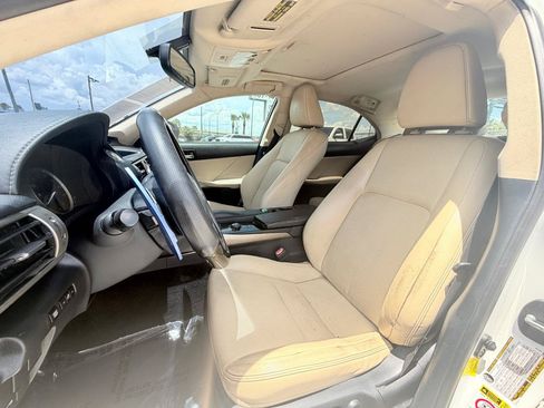 Used 2014 Lexus IS 350 w/ Navigation Package RWD image 12
