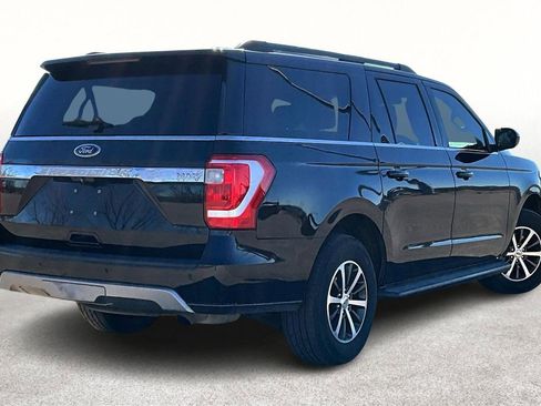 Used 2019 Ford Expedition Max XLT image 2