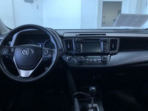 Certified 2018 Toyota RAV4 XLE w/ Plus Extra Value Package AWD/4WD image 19