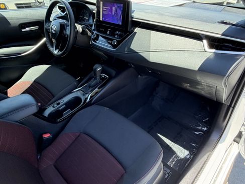 Certified 2025 Toyota Corolla SE FWD image 9