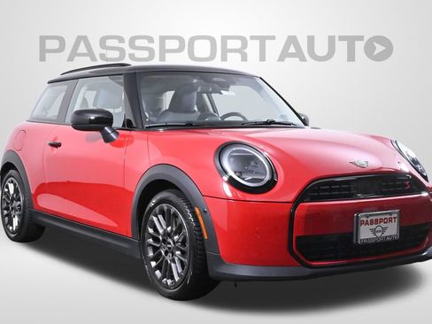Certified 2025 MINI Cooper S image 3