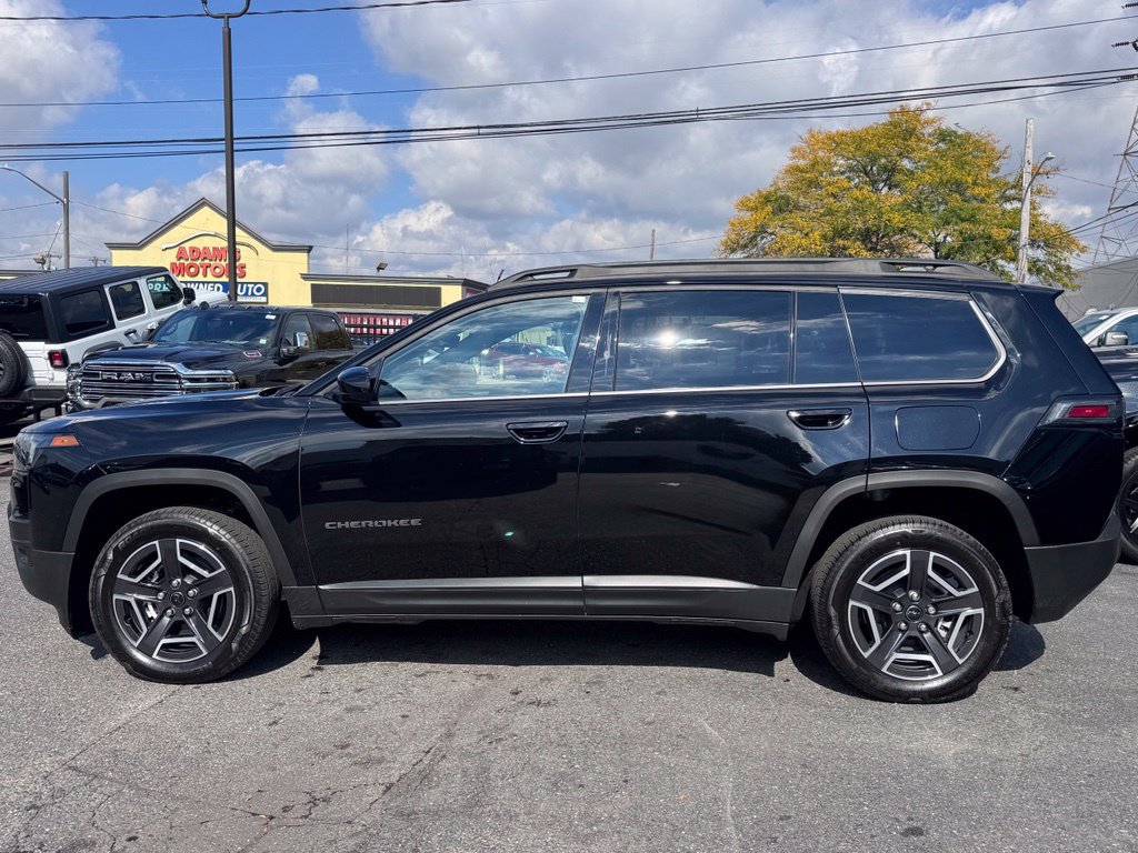 New 2026 Jeep Cherokee Laredo AWD/4WD image 4