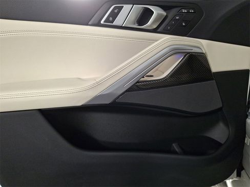 Used 2021 BMW X6 M50i w/ Executive Package image 15