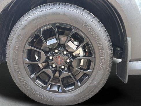 Used 2025 Nissan Armada PRO-4X AWD/4WD image 48