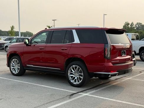 Used 2022 Cadillac Escalade Premium Luxury Platinum w/ LPO, Radiant Package AWD/4WD image 2