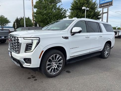 Used 2025 GMC Yukon XL Denali AWD/4WD image 1