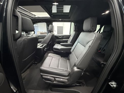 Used 2024 GMC Yukon XL Denali image 29