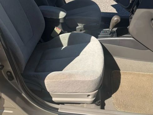 Used 2006 Hyundai Elantra GLS FWD image 11