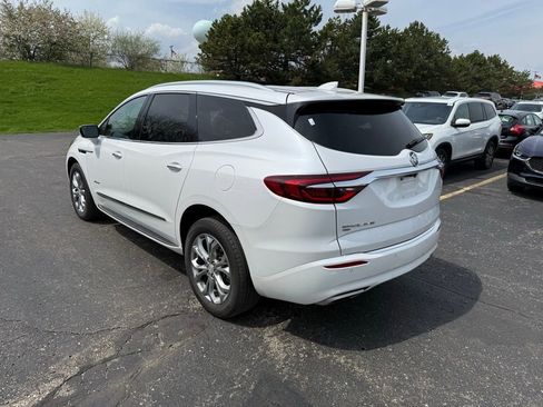 Used 2021 Buick Enclave Avenir w/ Avenir Technology Package AWD/4WD image 2
