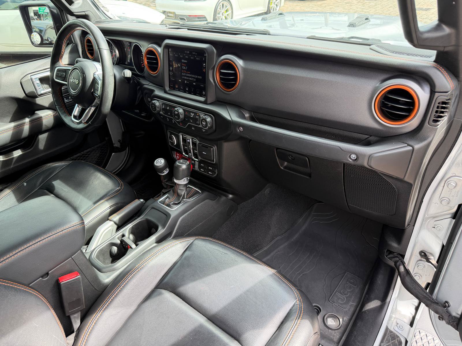 Used 2022 Jeep Gladiator Mojave w/ LED Lighting Group AWD/4WD image 47