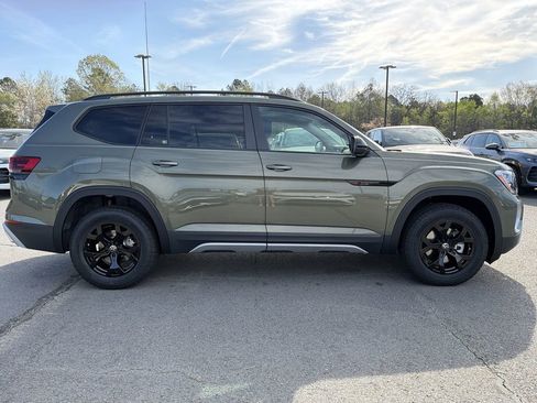 New 2026 Volkswagen Atlas Peak Edition AWD/4WD image 6