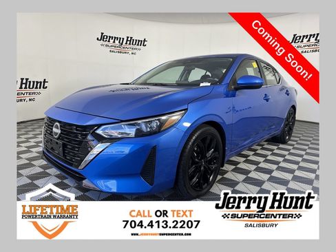 Used 2025 Nissan Sentra SV FWD image 1