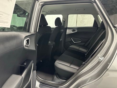 Used 2024 Kia Soul LX w/ Option Group 015 image 38