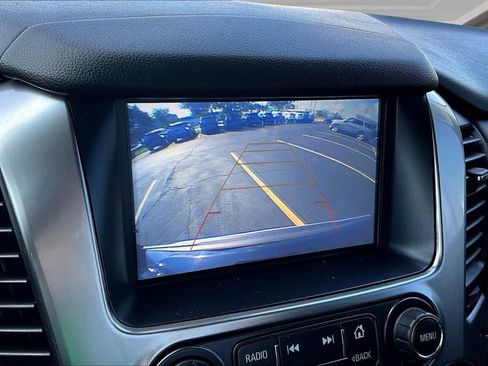 Used 2020 Chevrolet Tahoe Premier AWD/4WD image 14